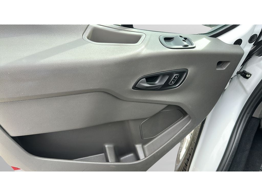 2024 Ford Transit Wagon XLT