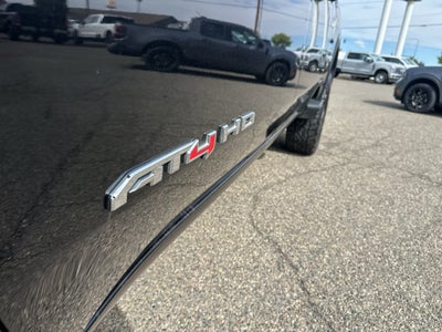 2022 GMC Sierra AT4