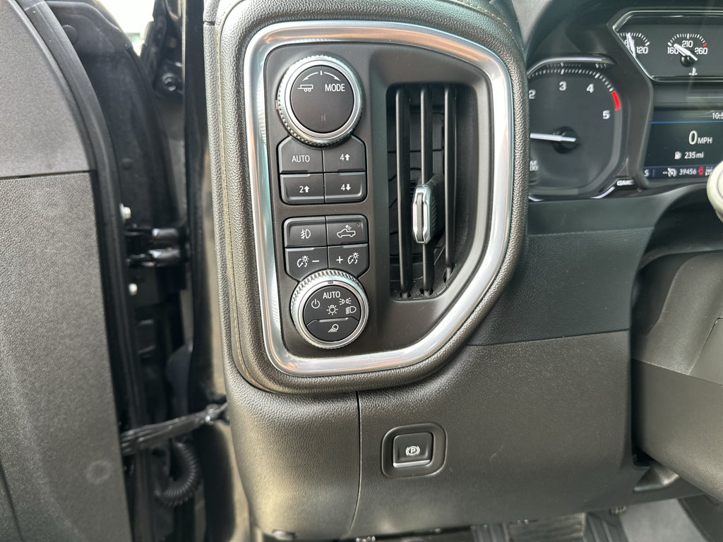 2022 GMC Sierra AT4