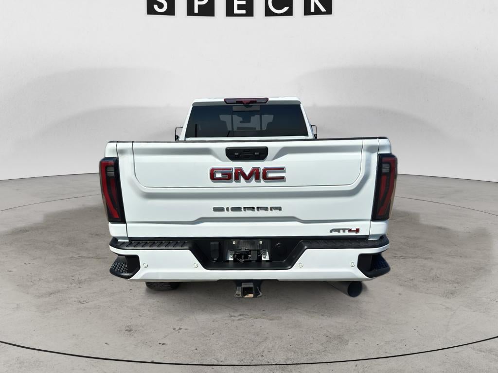 2024 GMC Sierra AT4