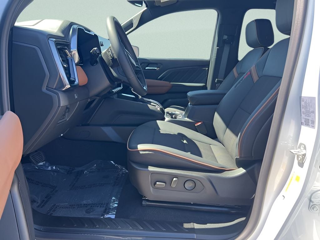 2025 GMC Canyon 4WD AT4