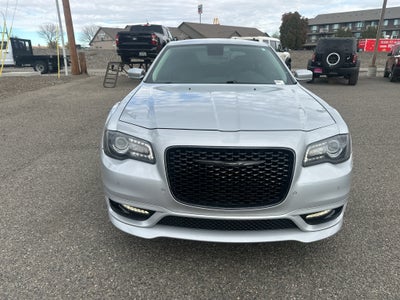2022 Chrysler 300 300 Touring L