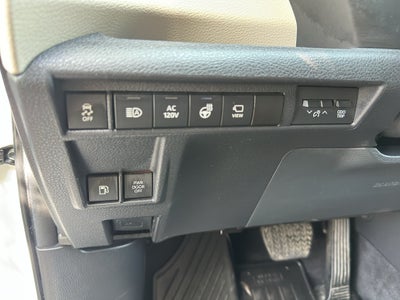 2023 Toyota Sienna Platinum