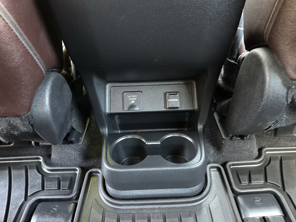 2023 Toyota Sienna Platinum
