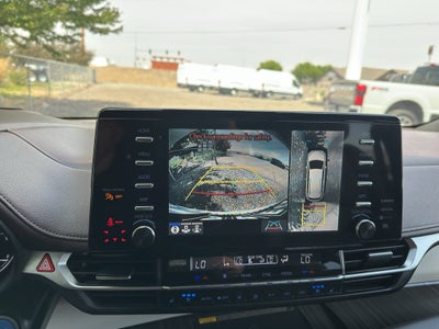 2023 Toyota Sienna Platinum