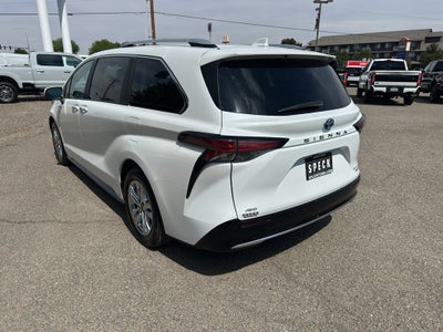 2023 Toyota Sienna Platinum