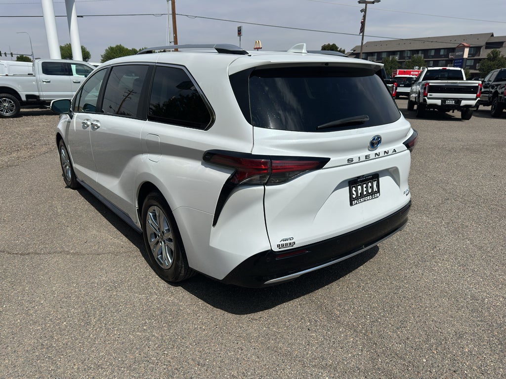 2023 Toyota Sienna Platinum