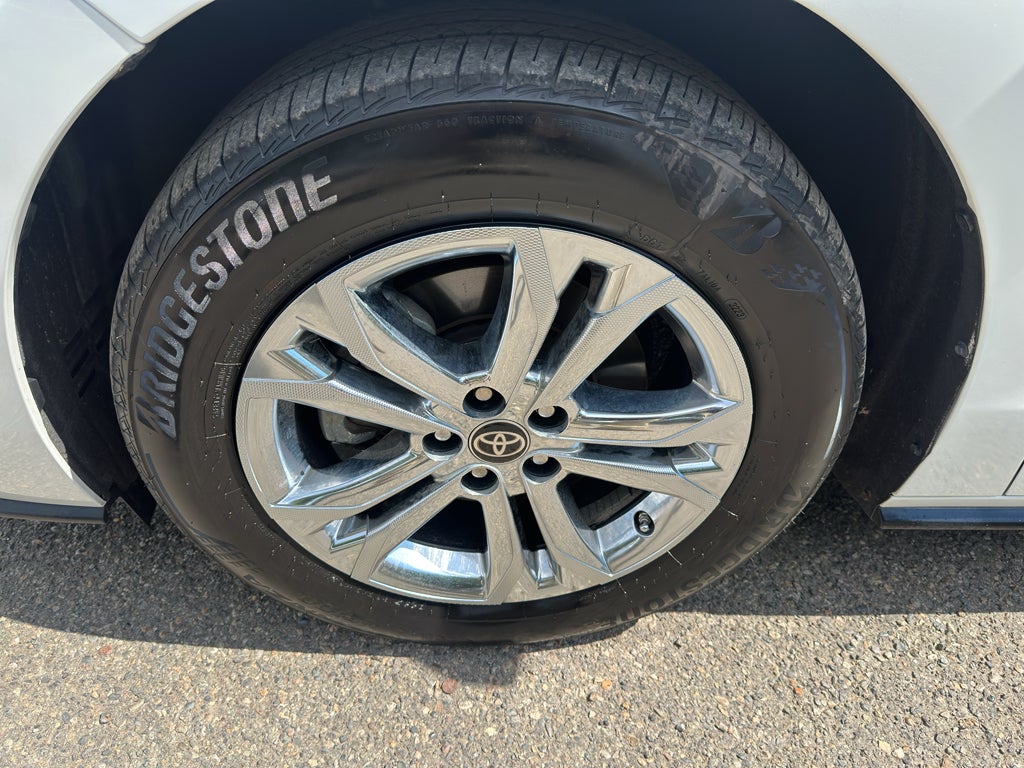 2023 Toyota Sienna Platinum