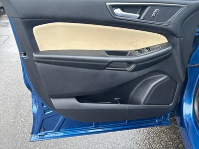2020 Ford Edge SE