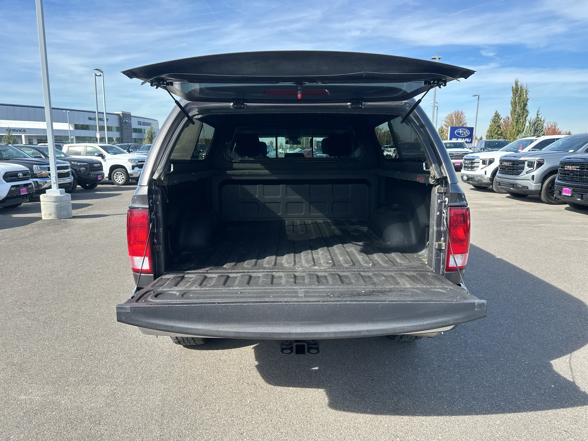 2017 RAM 1500 Tradesman Crew Cab 4x4 6'4" Box