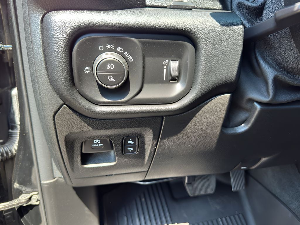 2022 RAM 1500 Rebel Crew Cab 4x4 5'7" Box