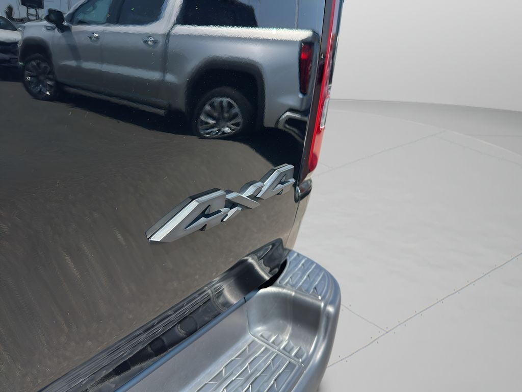 2022 RAM 1500 Rebel Crew Cab 4x4 5'7" Box