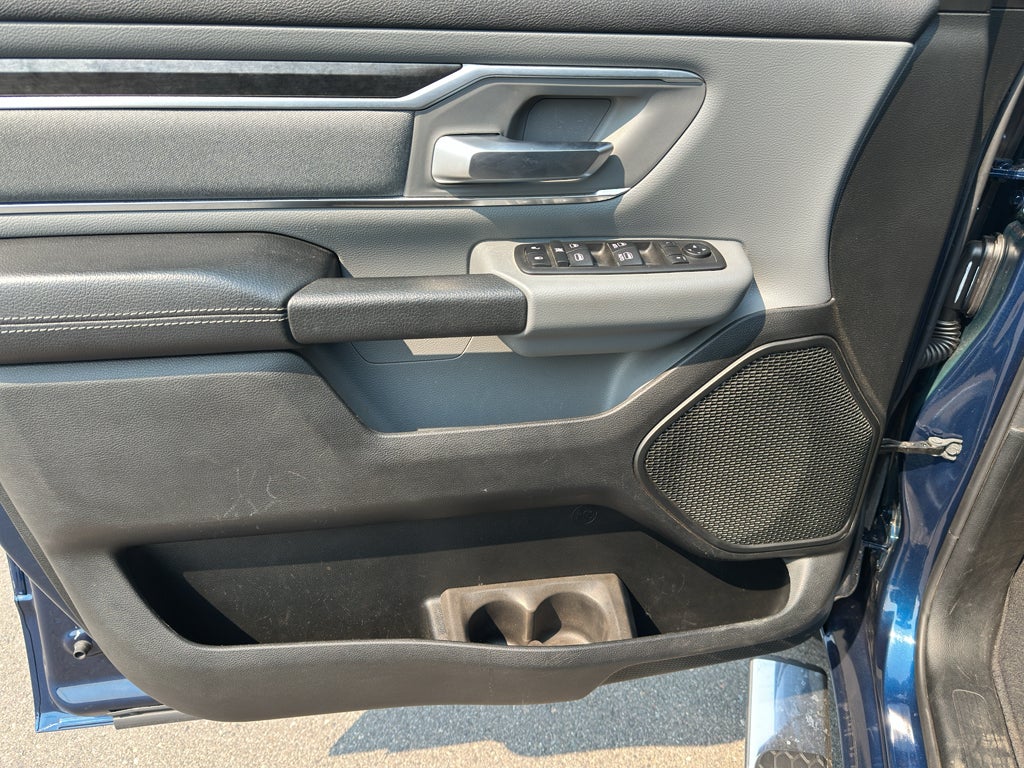 2019 RAM 1500 Big Horn/Lone Star Crew Cab 4x4 6'4" Box