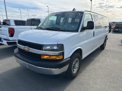 2025 Chevrolet Express Passenger 1LT