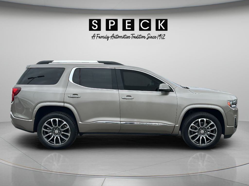 2022 GMC Acadia Denali