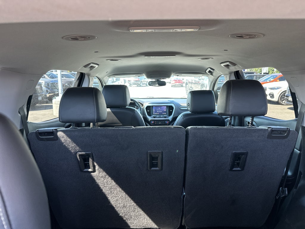 2020 GMC Acadia SLT