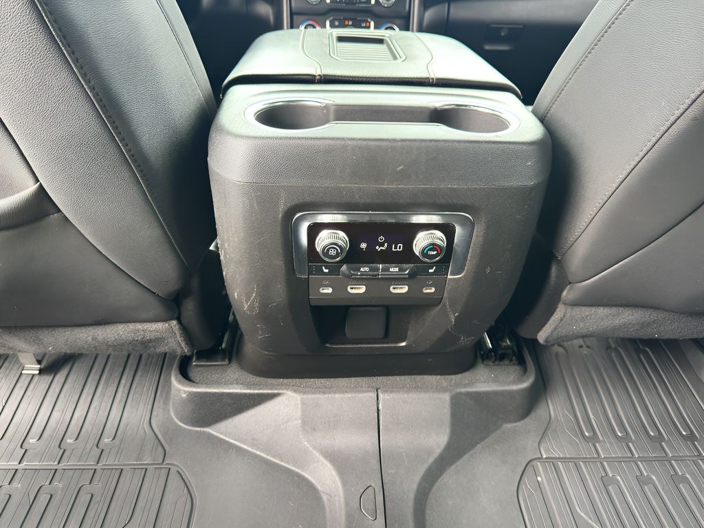 2024 GMC Yukon XL AT4