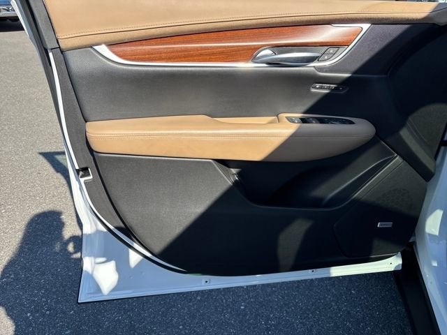 2017 Cadillac XT5 Platinum AWD