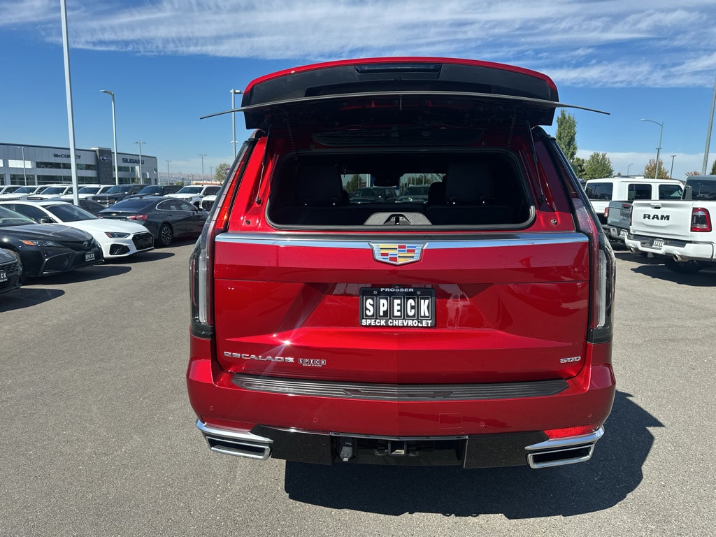 2024 Cadillac Escalade Luxury