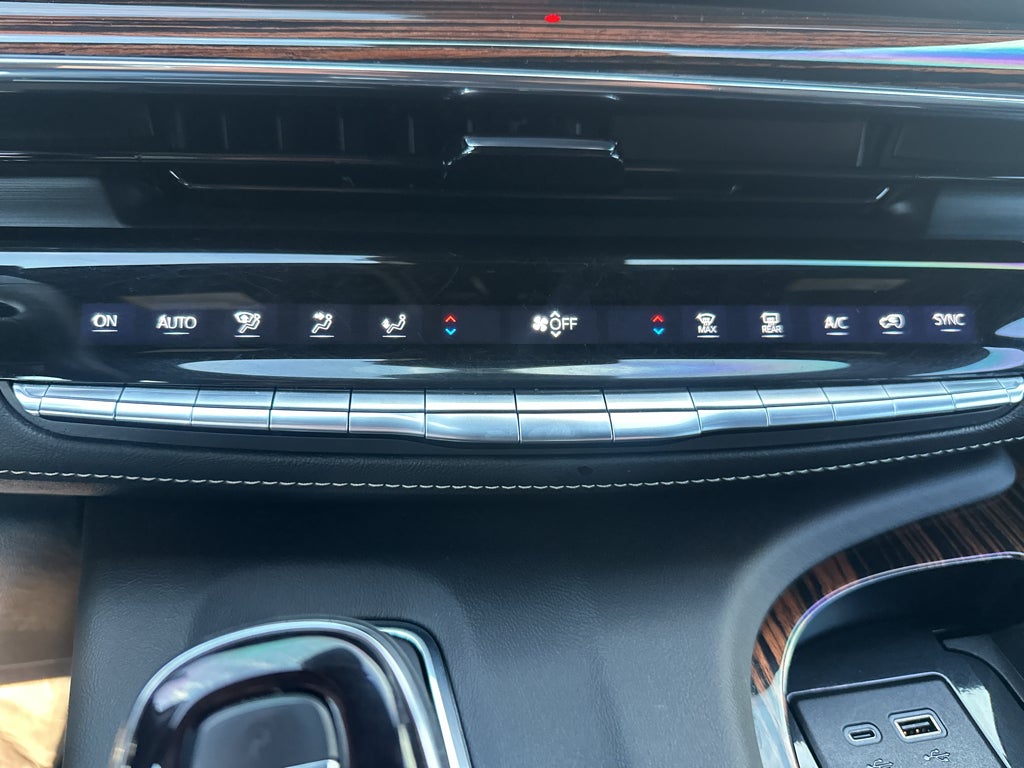 2024 Cadillac Escalade Luxury