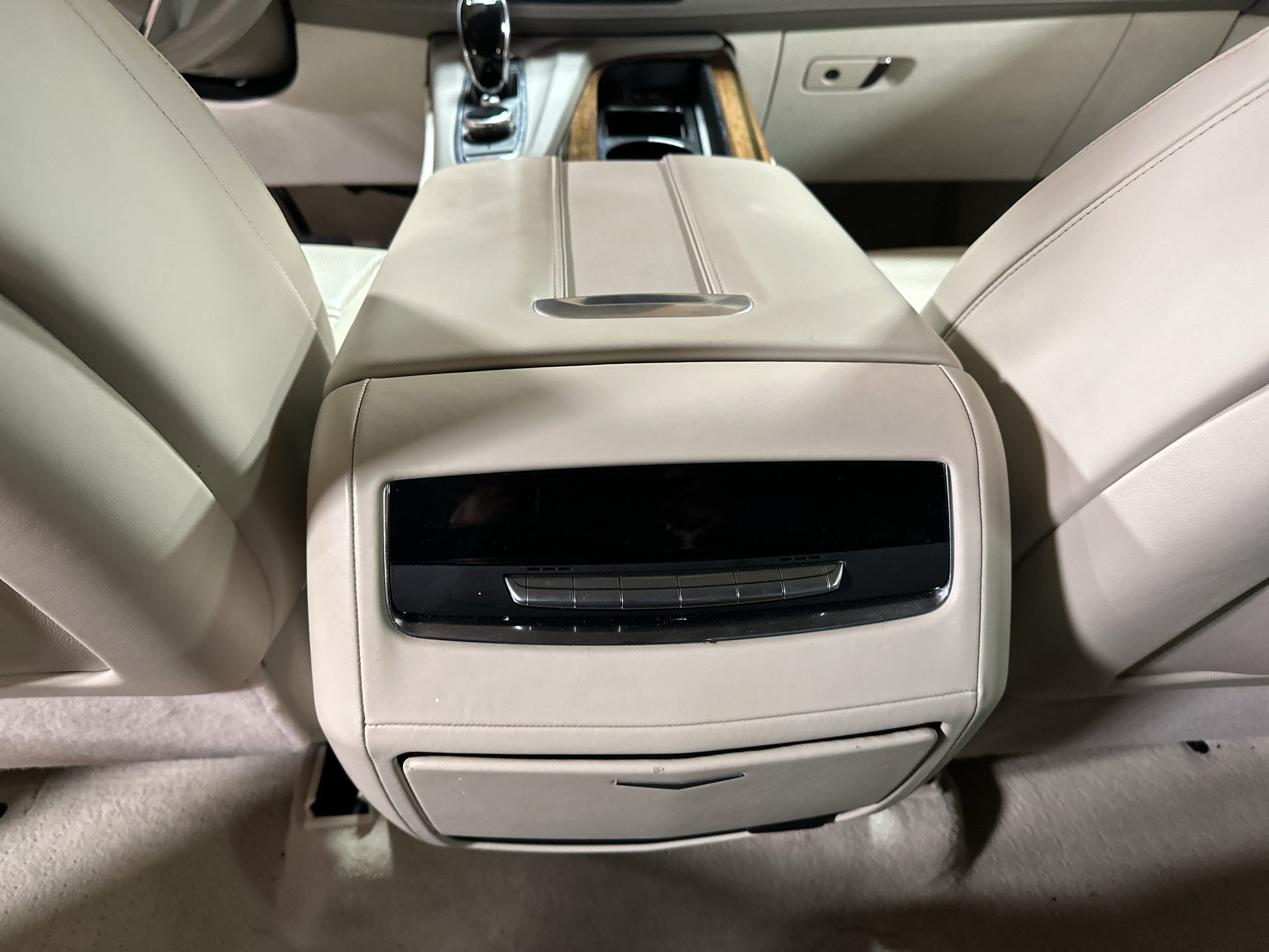 2023 Cadillac Escalade ESV 4WD Sport Platinum