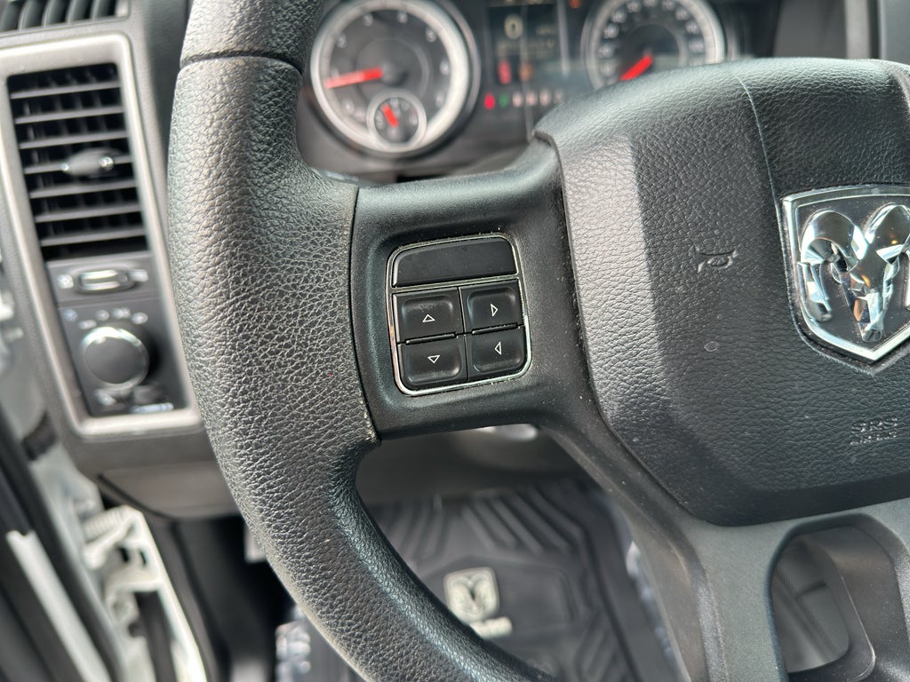 2019 RAM 1500 Classic Tradesman Regular Cab 4x2 6'4" Box