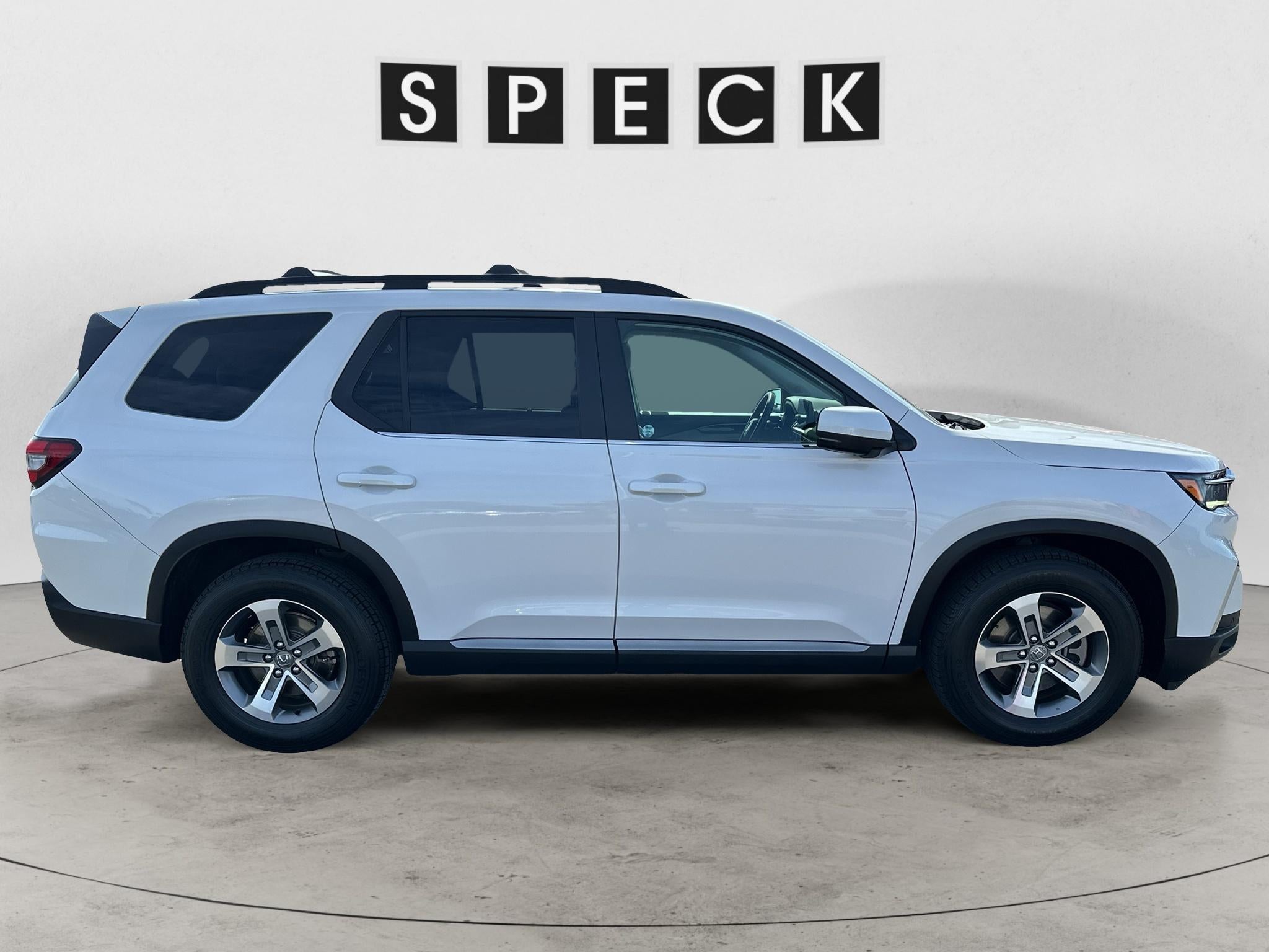 2023 Honda Pilot AWD EX-L 8 Passenger