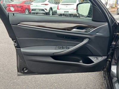 2018 BMW 5 Series 530i