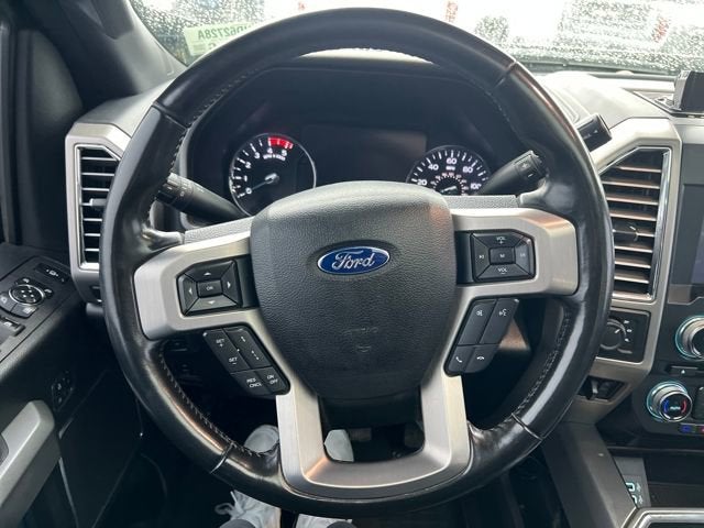 2017 Ford Super Duty F-350 DRW Lariat