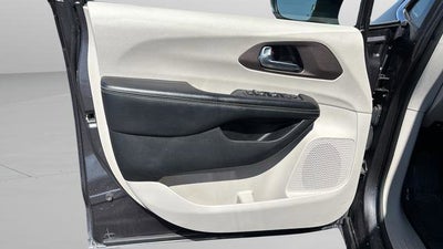 2020 Chrysler Voyager LXI