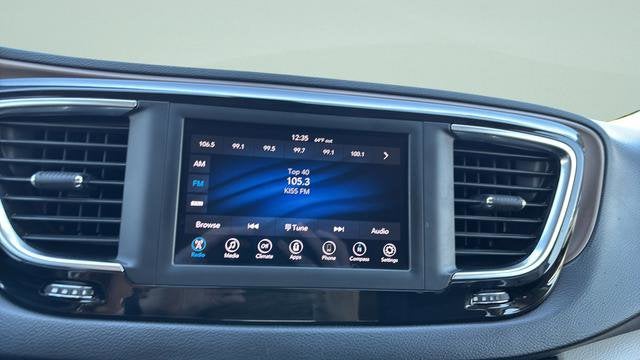 2020 Chrysler Voyager LXI