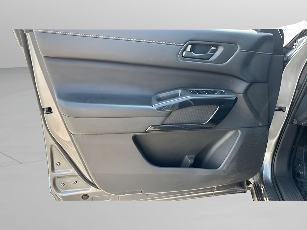 2024 Nissan Pathfinder S