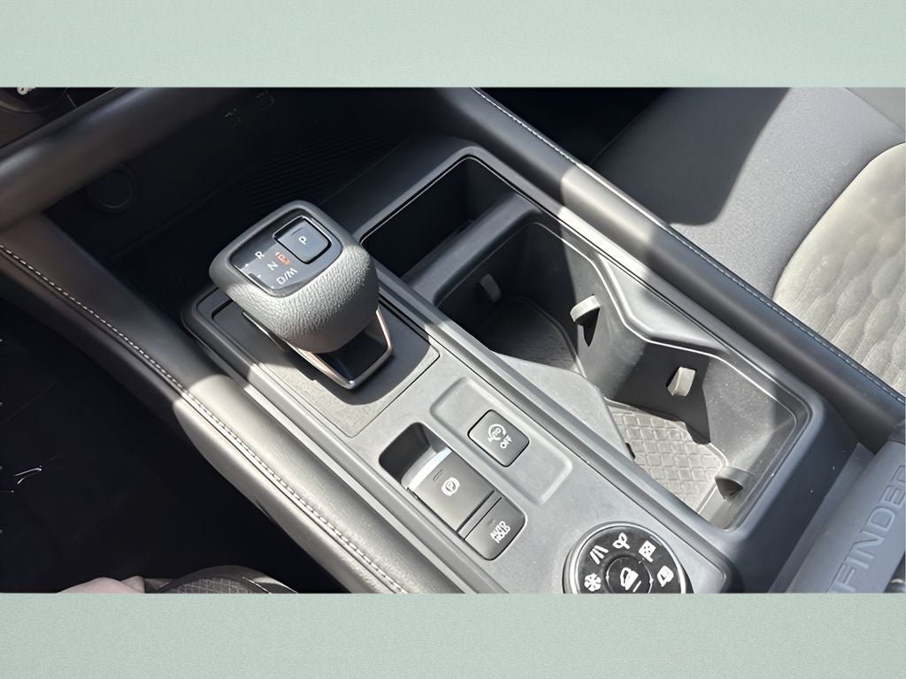 2024 Nissan Pathfinder S