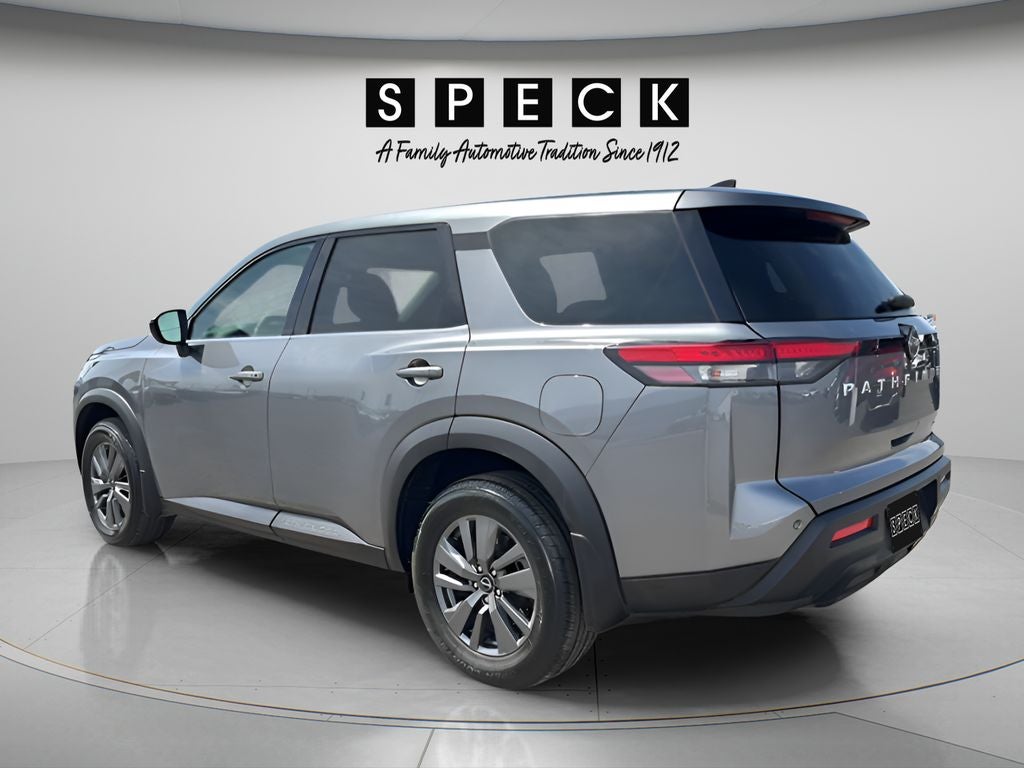 2024 Nissan Pathfinder S