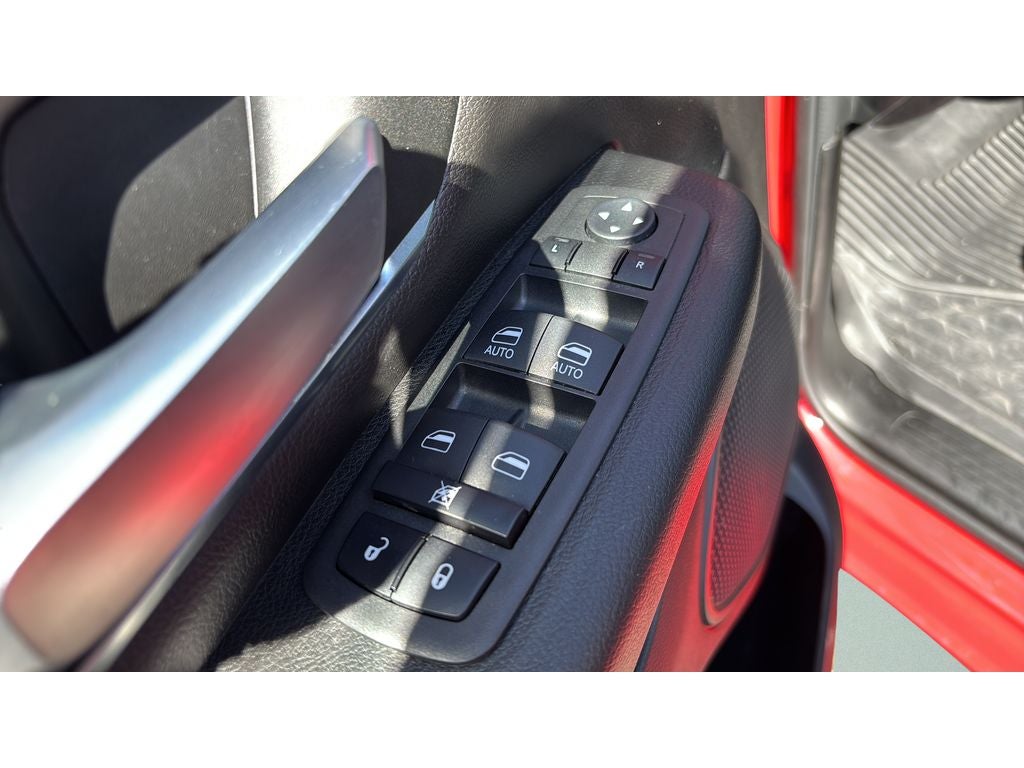 2024 RAM 1500 Big Horn Crew Cab 4x4 6'4' Box