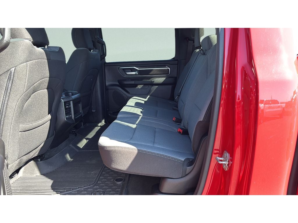 2024 RAM 1500 Big Horn Crew Cab 4x4 6'4' Box