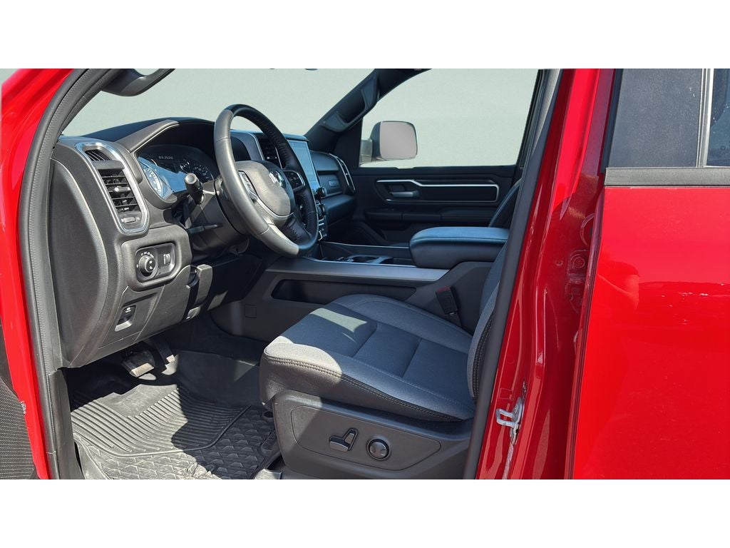 2024 RAM 1500 Big Horn Crew Cab 4x4 6'4' Box