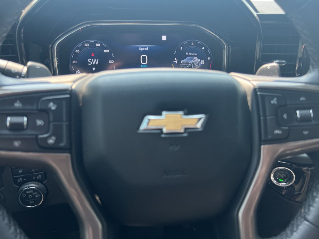 2023 Chevrolet Silverado 1500 4WD Crew Cab Short Bed High Country