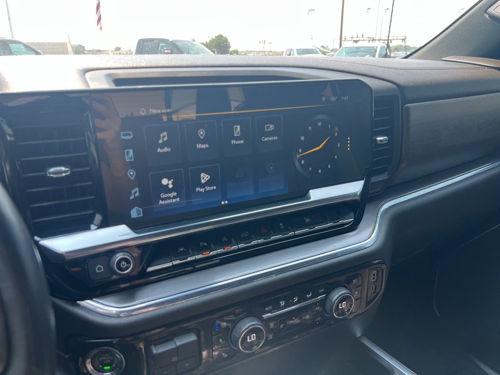 2023 Chevrolet Silverado 1500 4WD Crew Cab Short Bed High Country