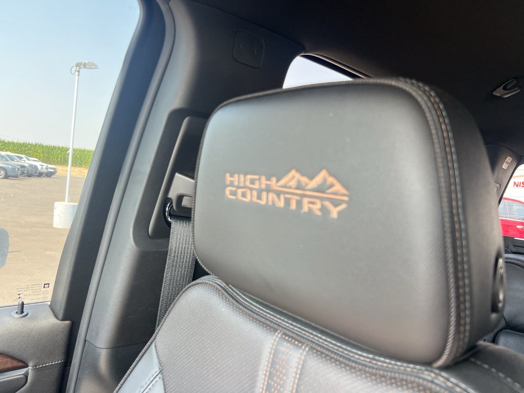 2023 Chevrolet Silverado 1500 4WD Crew Cab Short Bed High Country