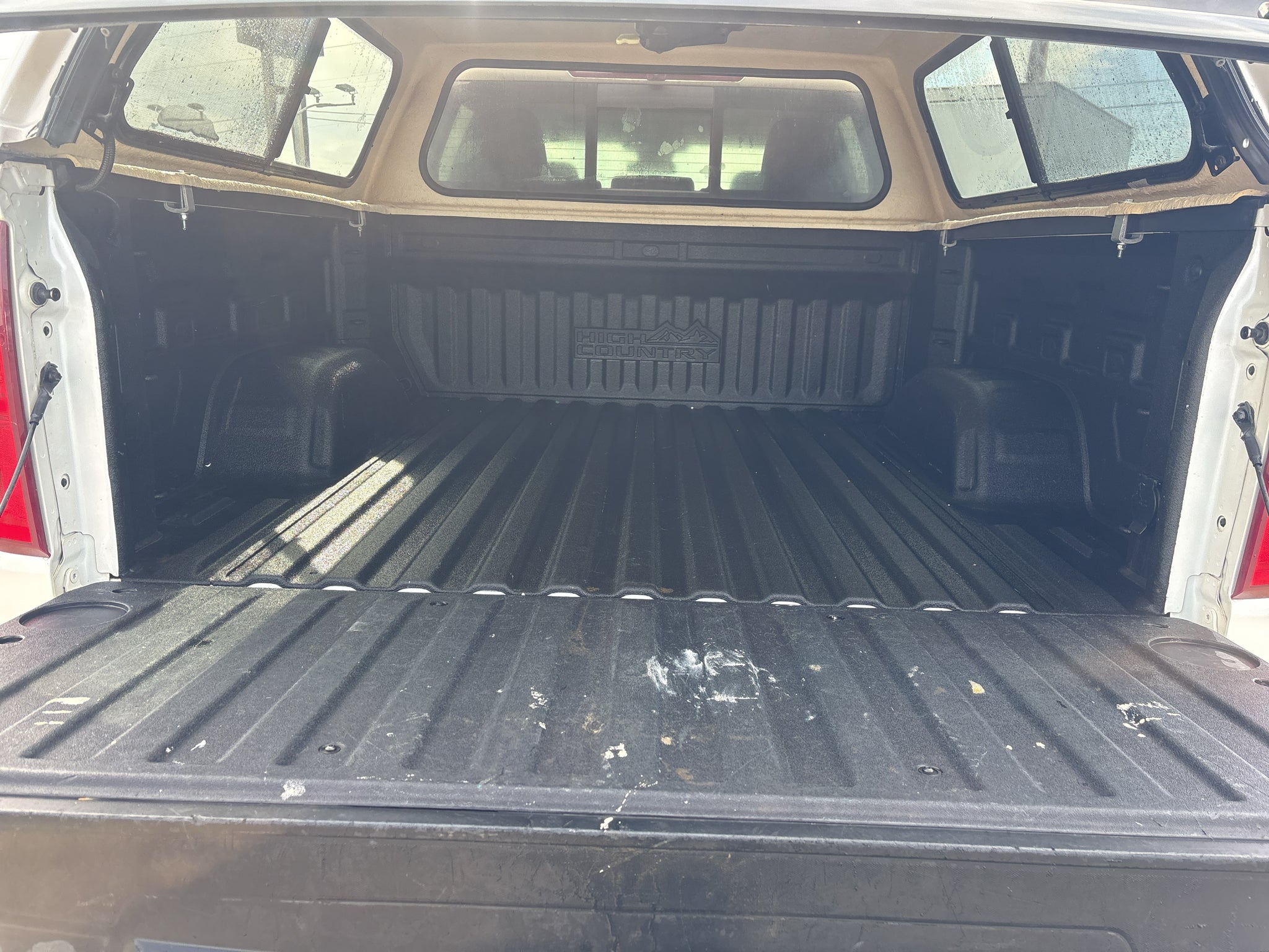 2022 Chevrolet Silverado 1500 4WD Crew Cab Short Bed High Country