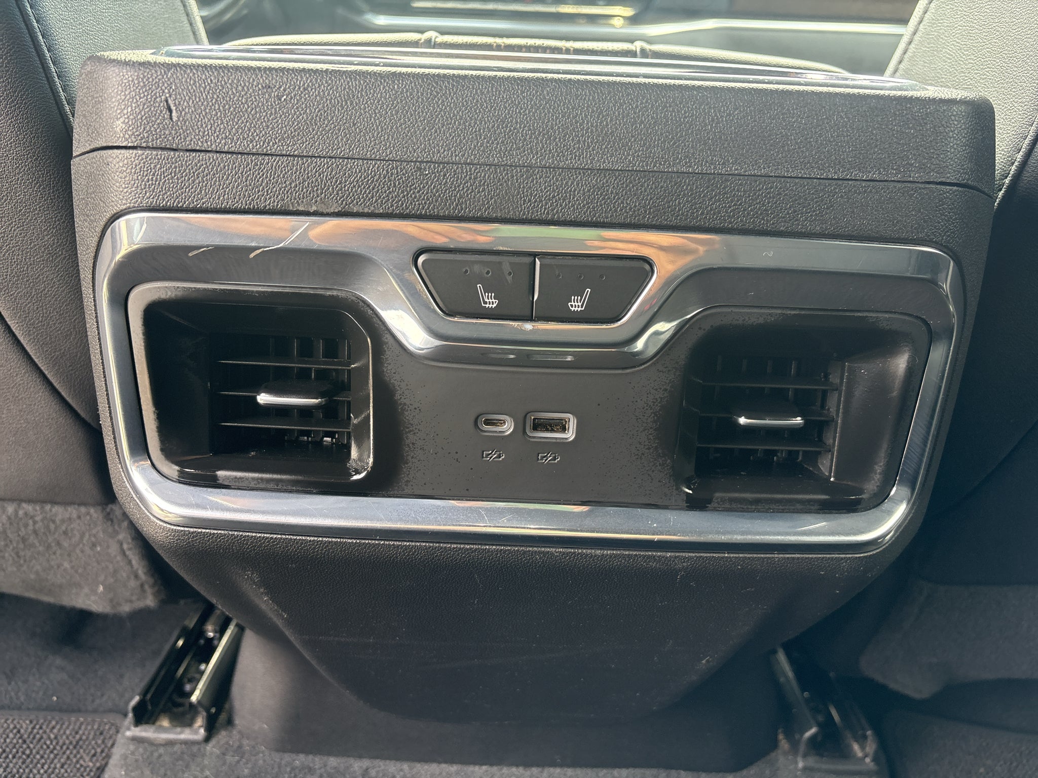 2022 Chevrolet Silverado 1500 4WD Crew Cab Short Bed High Country