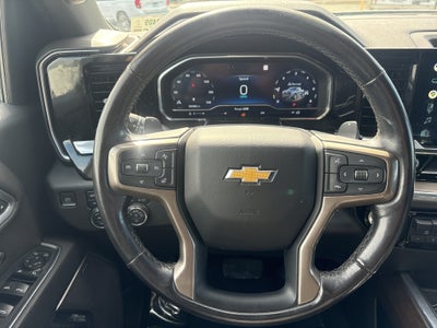 2022 Chevrolet Silverado 1500 4WD Crew Cab Short Bed High Country