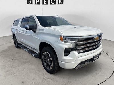 2022 Chevrolet Silverado 1500 4WD Crew Cab Short Bed High Country