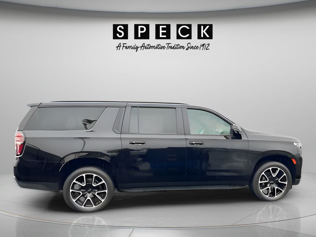 2024 Chevrolet Suburban 4WD RST