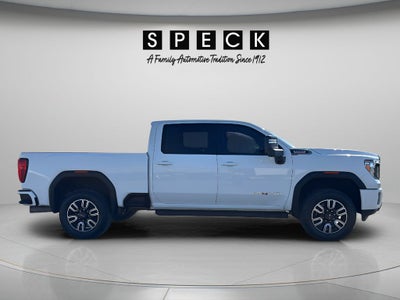 2022 GMC Sierra 2500HD 4WD Crew Cab Standard Bed AT4