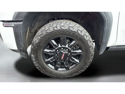 2024 GMC Sierra AT4