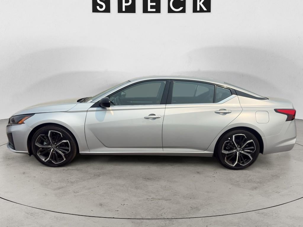 2024 Nissan Altima SR FWD
