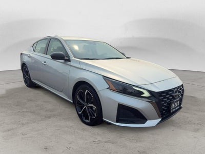 2024 Nissan Altima SR FWD
