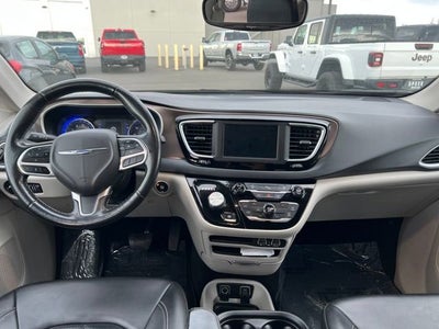 2021 Chrysler Voyager LXI